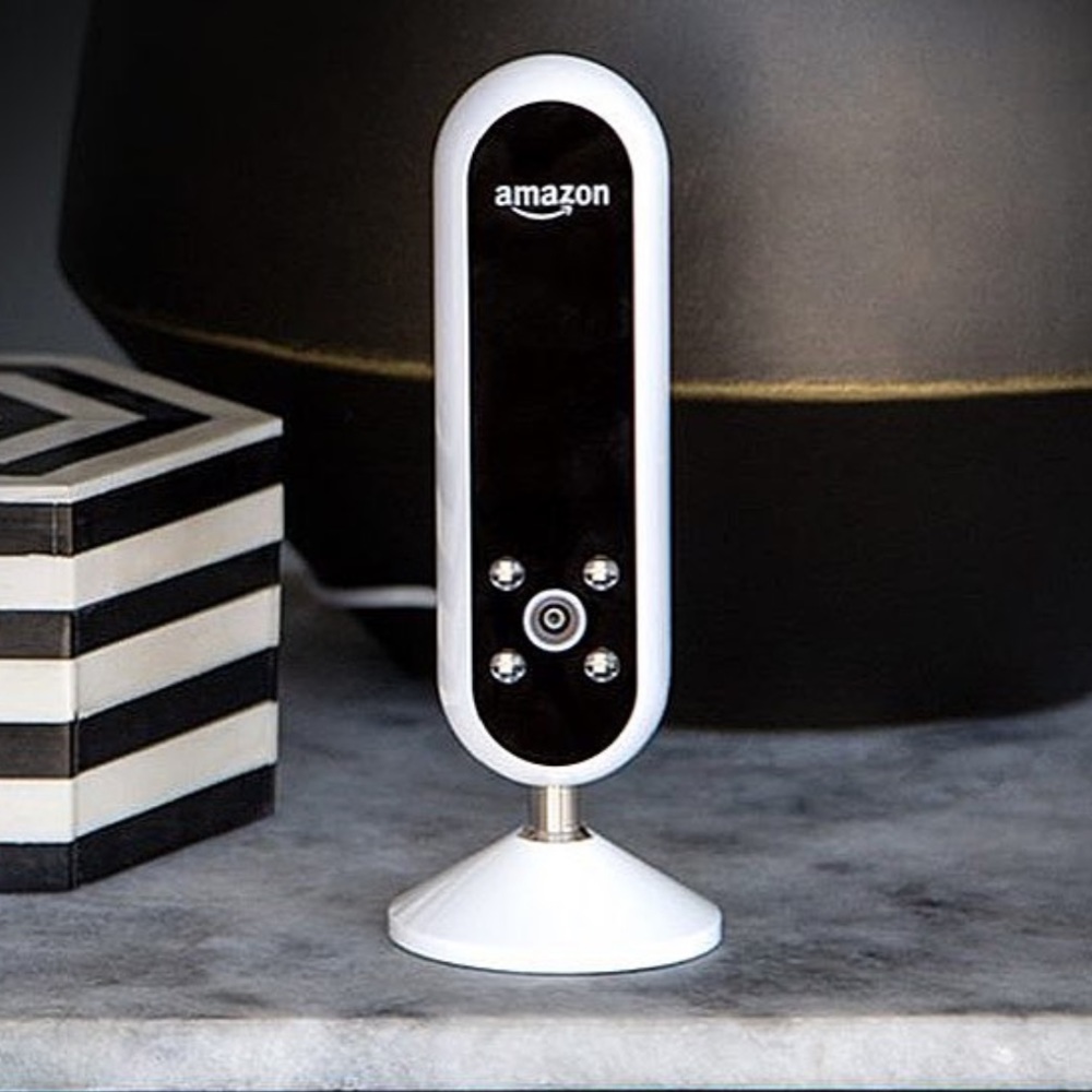 AMAZON Echo Look Smart Assistant